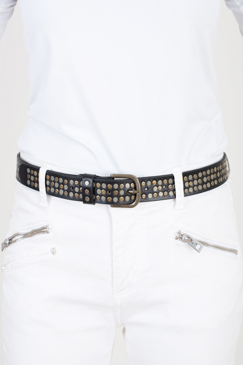 Black Rivet Belt