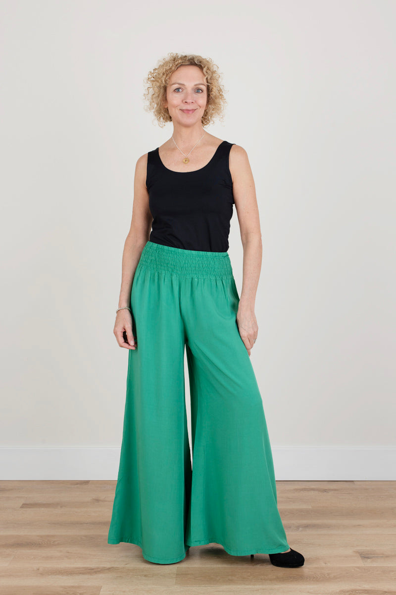 Black Sleeveless Vest Top