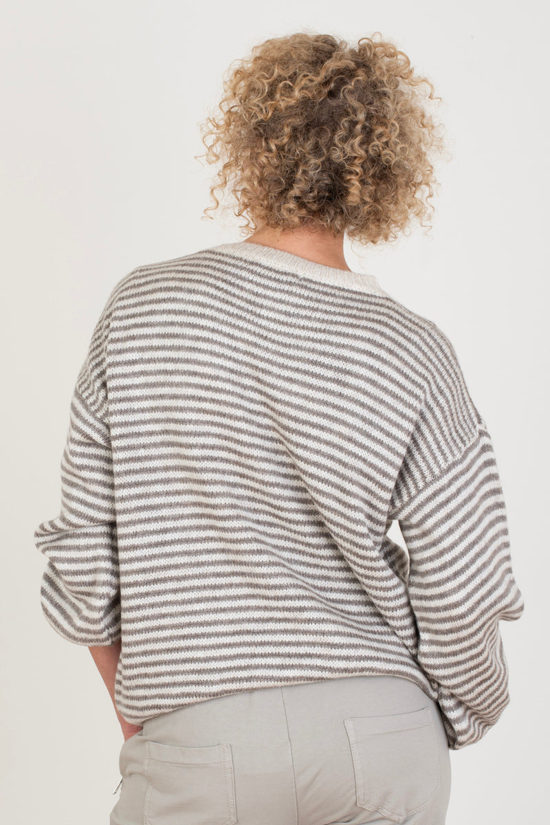 Striped Heart Pattern Jumper